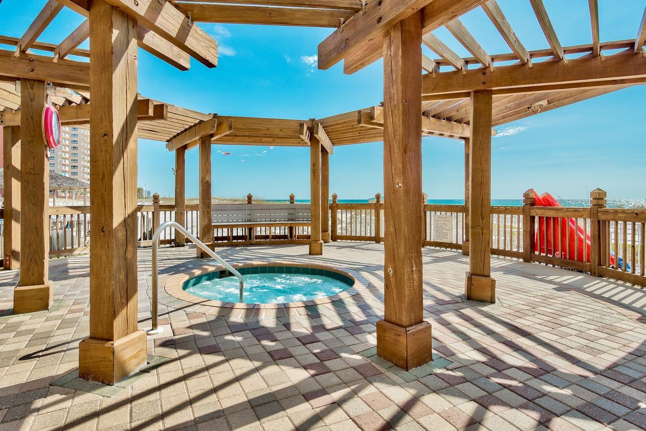 דסטין Pelican Beach Resort Condos מראה חיצוני תמונה
